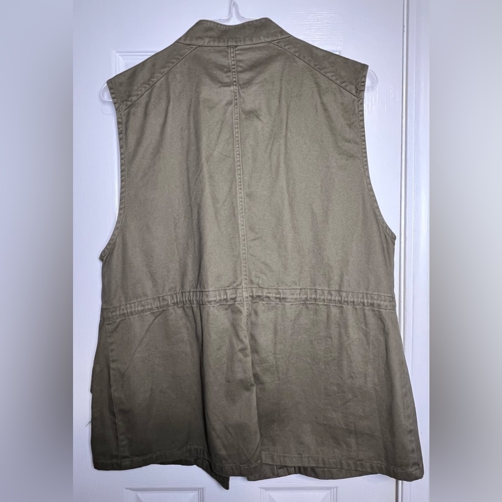 PER SE *NWT* Women’s XL Olive Green Utility Safari Sleeveless Zip Vest Pockets - Picture 2 of 8